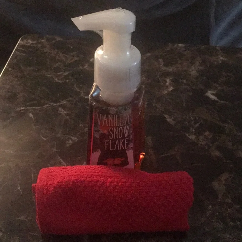 Hand soap set - Picture 1 of 3